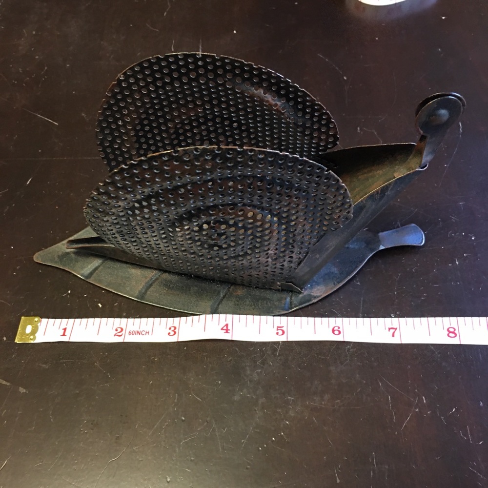 Metal Snail Candle Holder - Picture 6 of 8